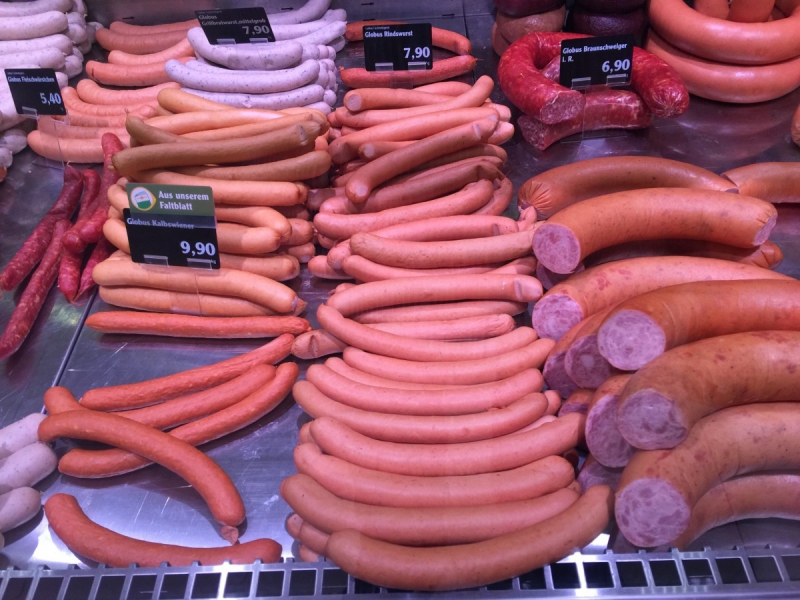 boucherie-LE CASTELLET-min_sausages_meat_butchery-1069321